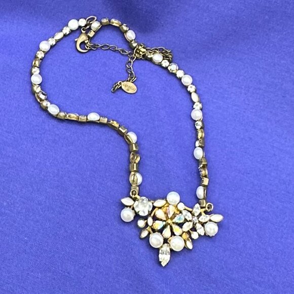 Sorrelli Signed Antique Gold-Tone Crystal & Faux Pearl Necklace - Picture 8 of 16